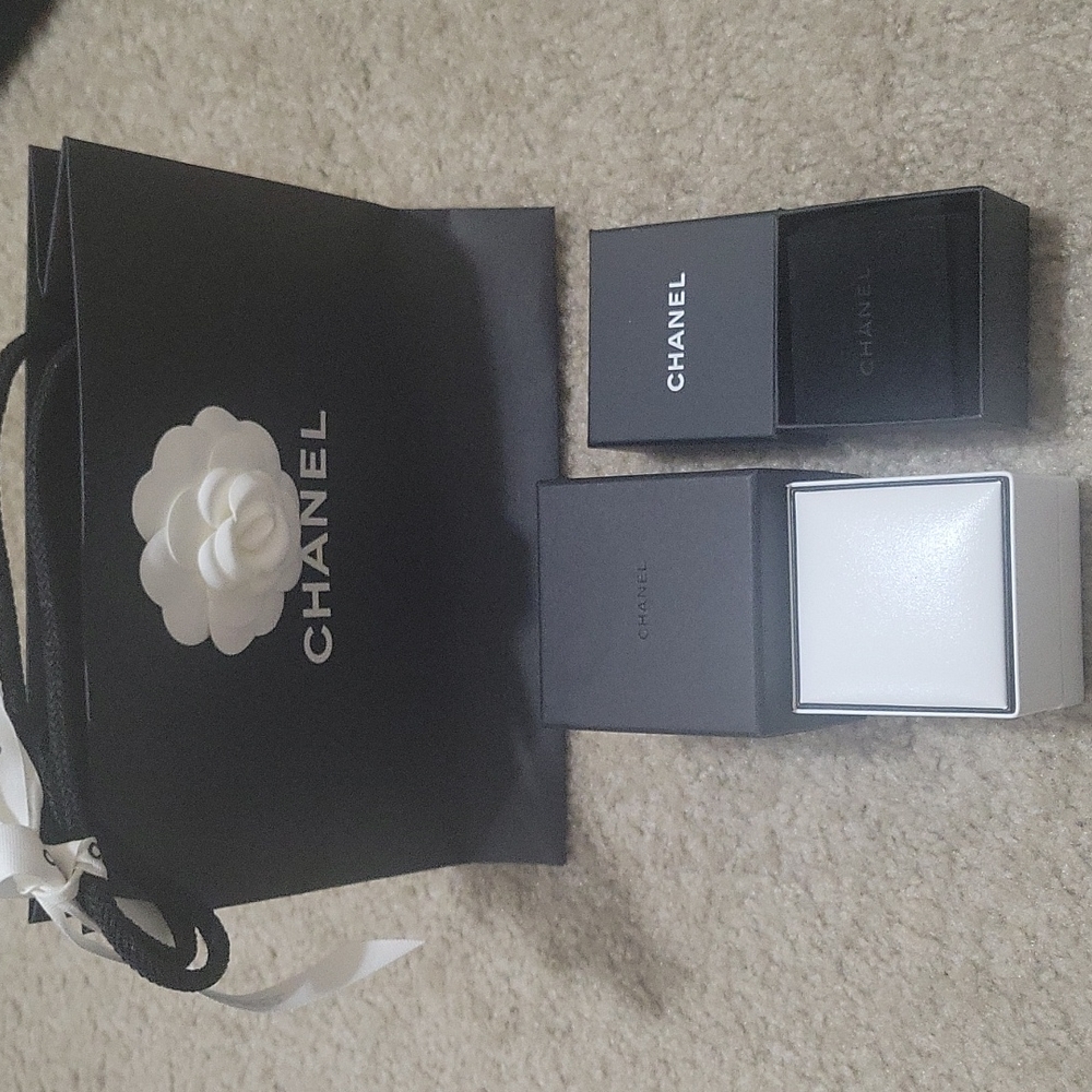 Original Chanel ring and earring cases